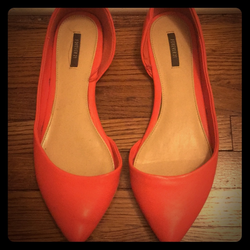 Flat shoes
